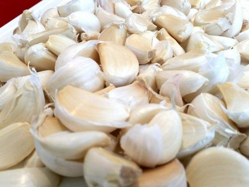 Large garlic cloves - 20, seeds